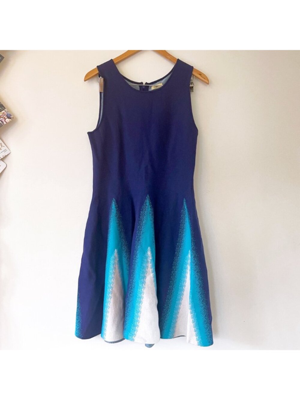 Issa Spray Paint Dress, Size Large - Picture 2 of 7